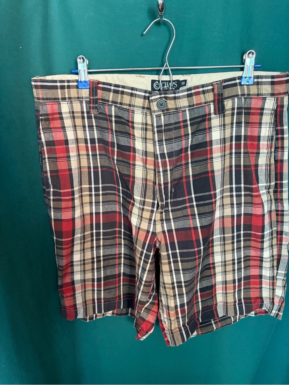 Chaps Red Black Tan Plaid Men’s Flat Front Shorts